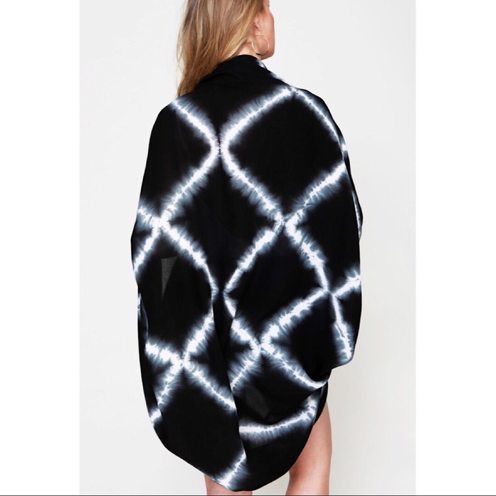 ✨Last One✨Diamond Tie Die Kimono - Picture 4 of 4